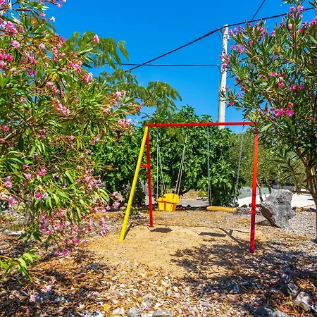 2 Bedroom Beautiful In *