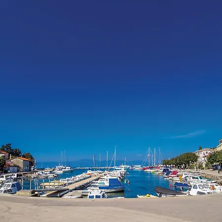 2 Bedroom Stunning In Διαμέρισμα *