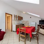Lovely In With Wifi Διαμέρισμα